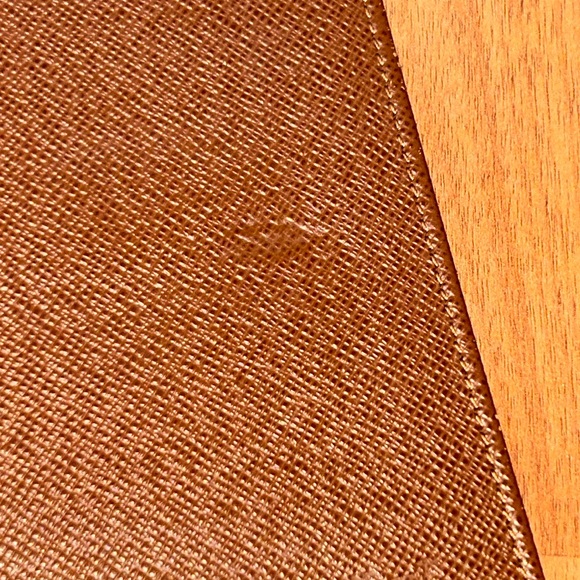 Authentic Louis Vuitton Taiga Leather ID / Card Holder - Picture 3 of 15